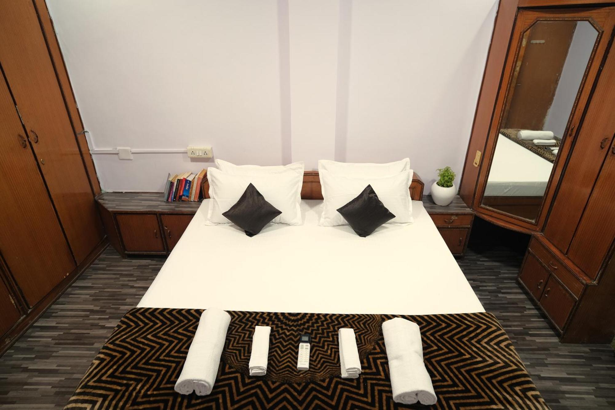 Nomadic Hostel Udaipur Extérieur photo